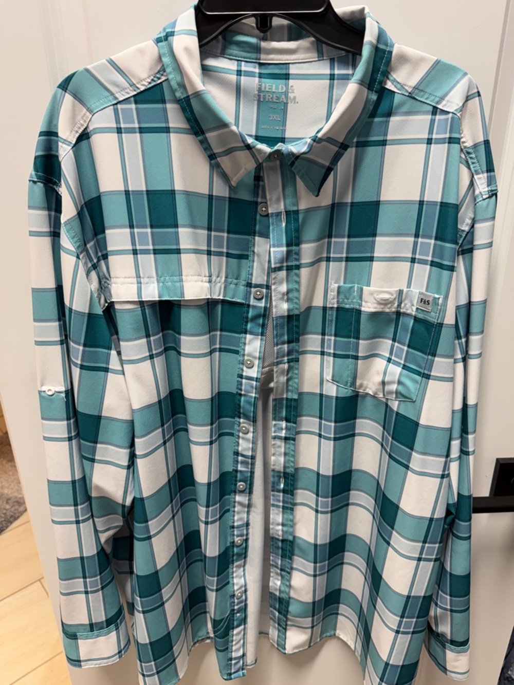 Field & Stream Coral and White Plaid Button-Down Shirt SPF Shirt